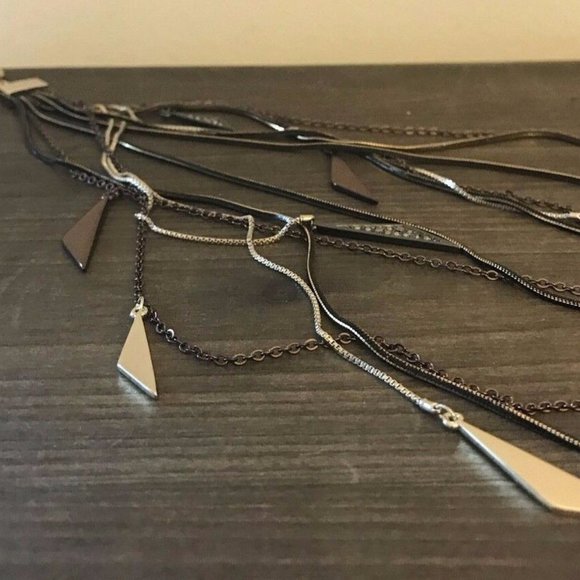 WHITE HOUSE BLACK MARKET WHBM SNAKE CHAIN TASSLE NECKLACE - Picture 10 of 10